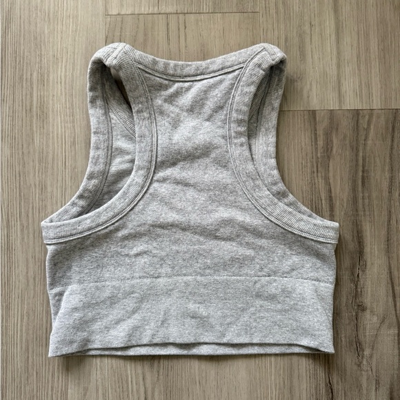 ALO Seamless Delight High Neck Bra - Small - Picture 2 of 3